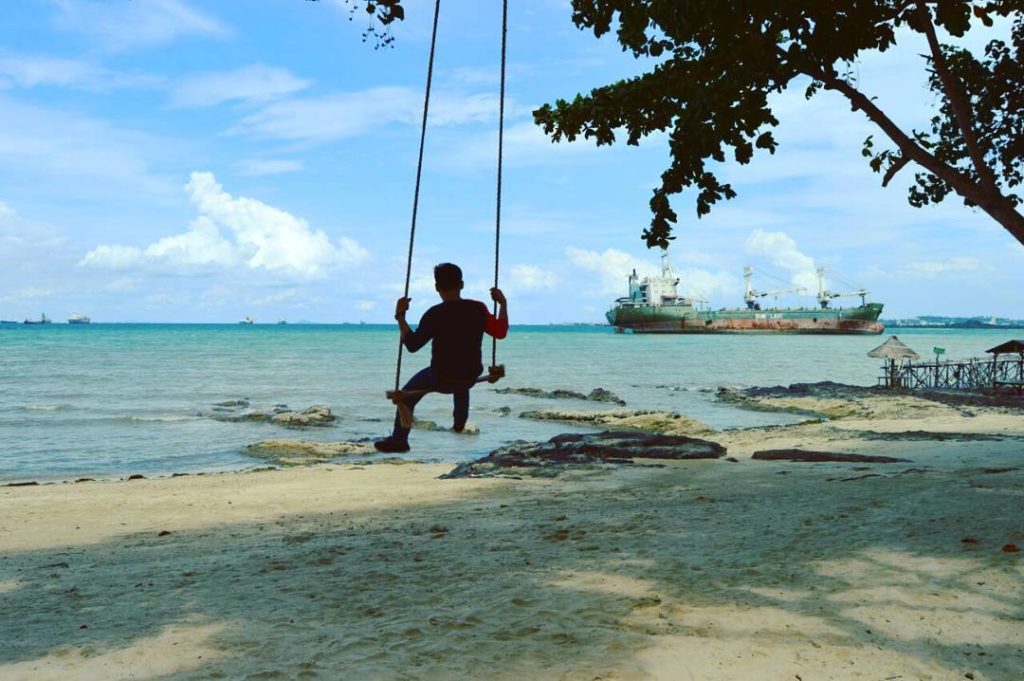 Pantai Dangas Pantai Nan Indah Yang Jarang Di Ketahui Banyak Pantai Dangas Pantai Nan Indah Yang Jarang Di Ketahui Banyak